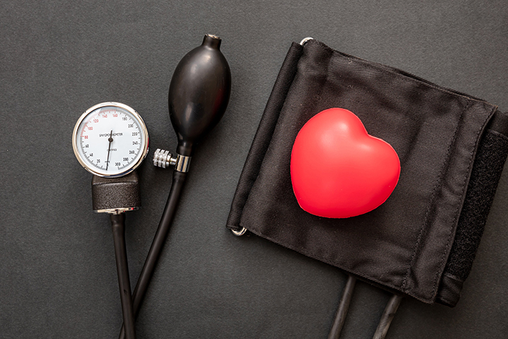 血圧の正しい測り方と家庭で測るときの注意点